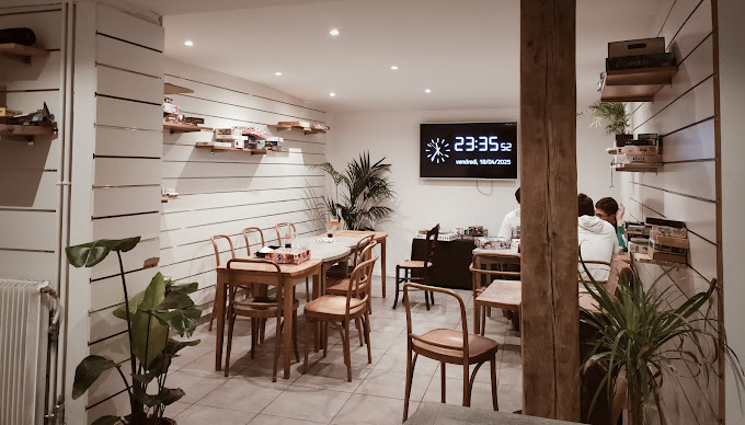 Intérieur du bar Le Square